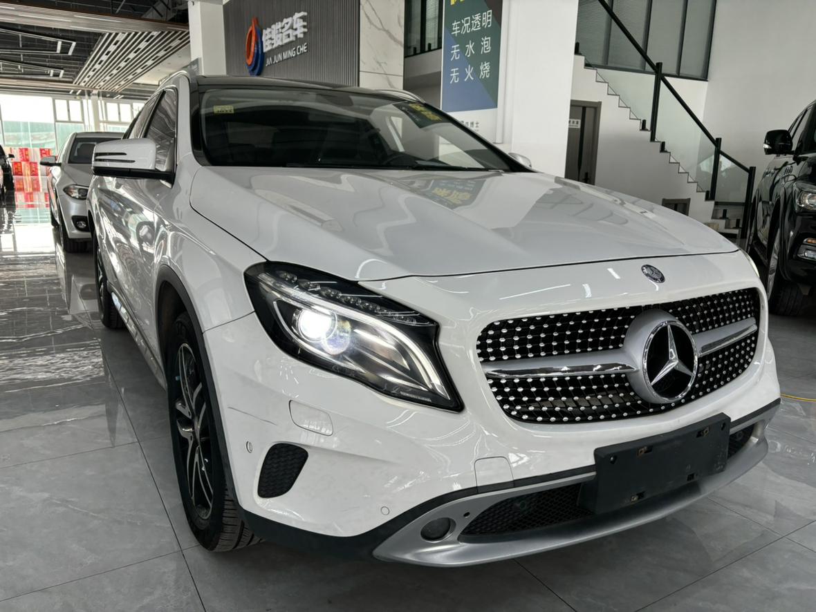 Mercedes-Benz GLA 2015 thumb 9