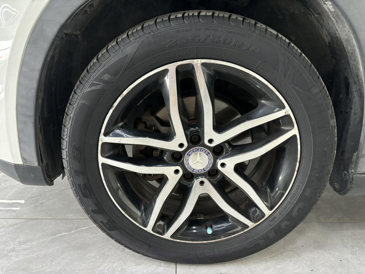 Mercedes-Benz GLA 2015 thumb 12