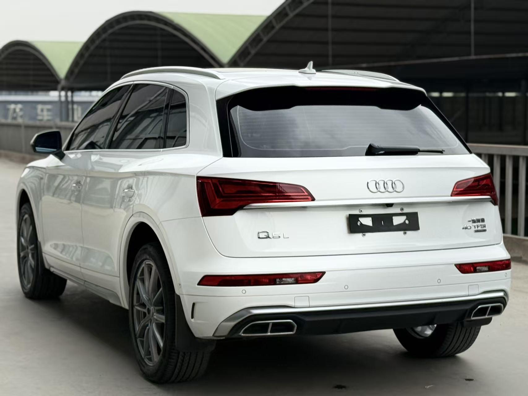 Audi Q5 2022 thumb 2