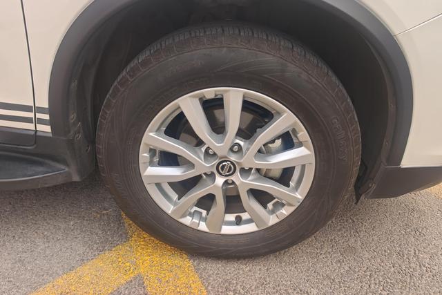 Nissan X-Trail 2020 thumb 2