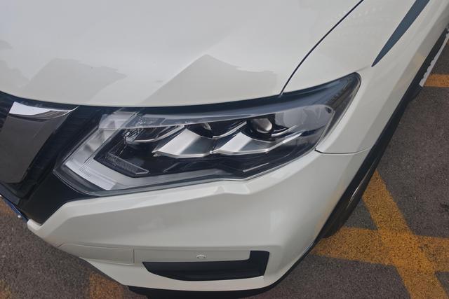 Nissan X-Trail 2020 thumb 3