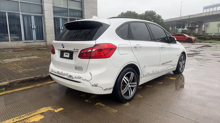 BMW 2 серии Active Tourer 2016 thumb 3