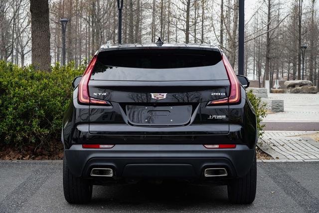 Cadillac XT4 2022 thumb 3