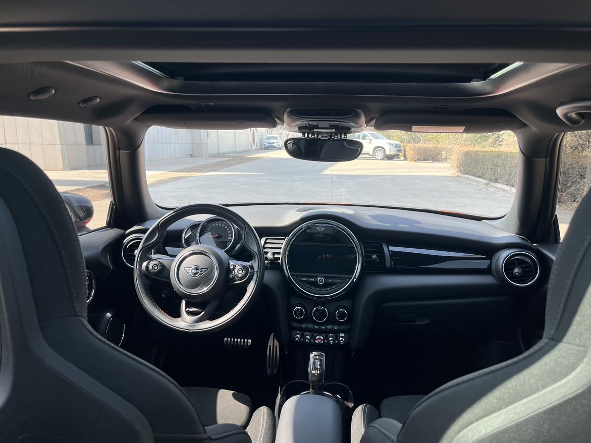 Mini Hatch 2019 thumb 9
