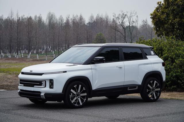 Geely Icon 2023 thumb 4