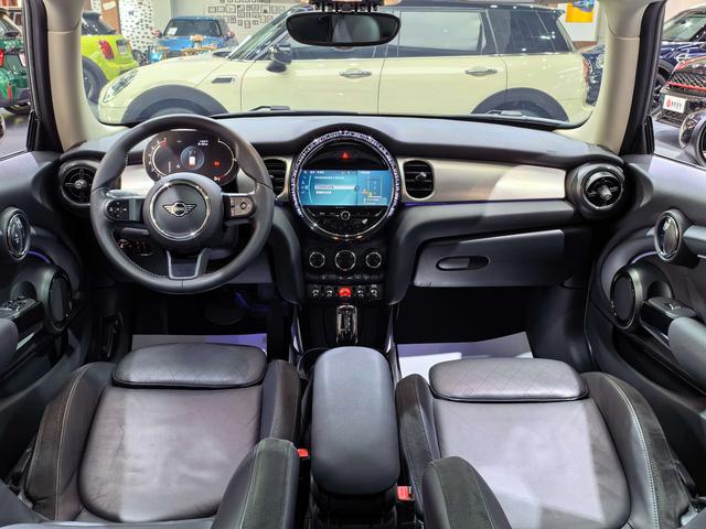 Mini Hatch 2022 thumb 10