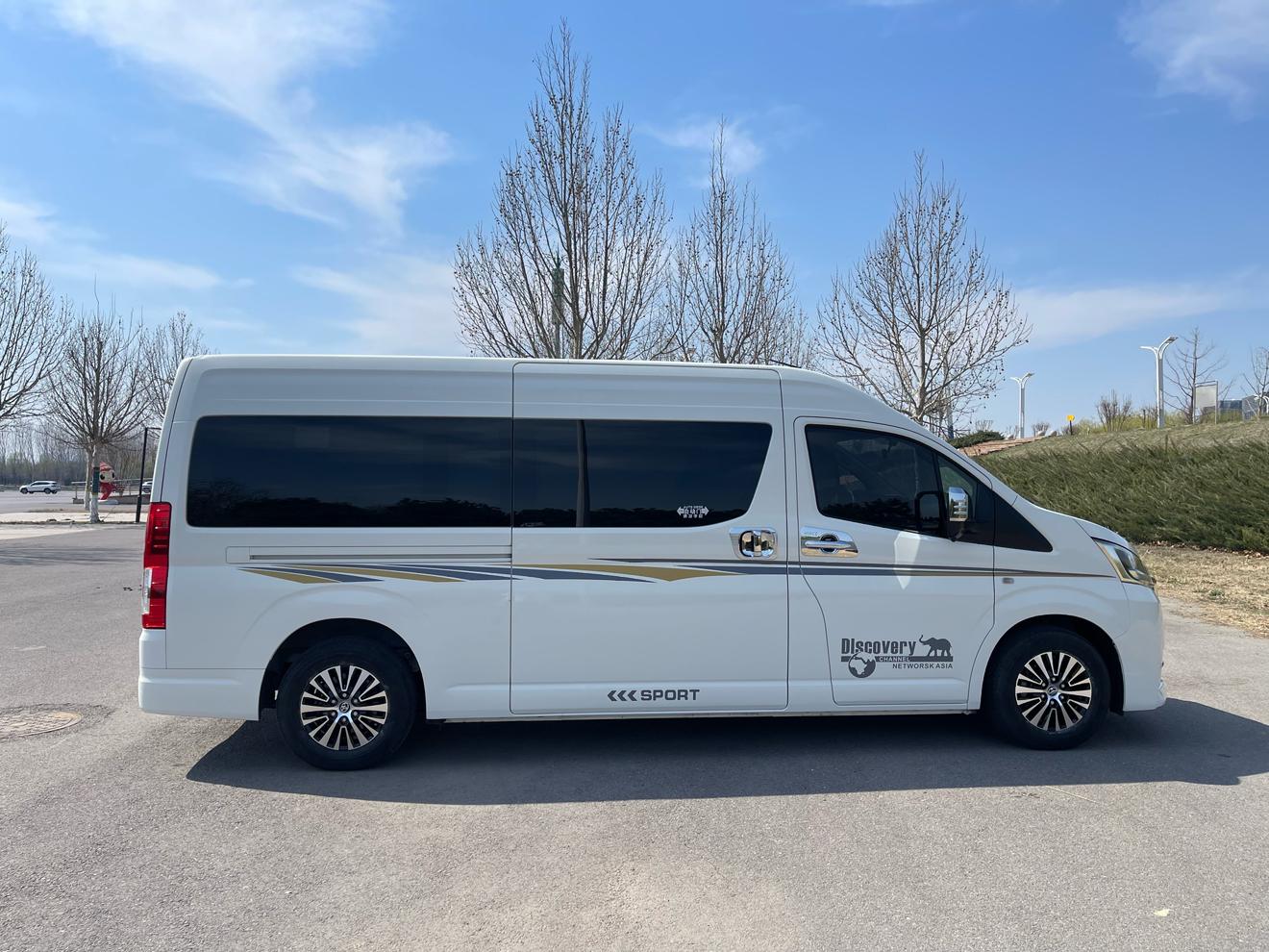 Toyota HiAce 2023 thumb 5
