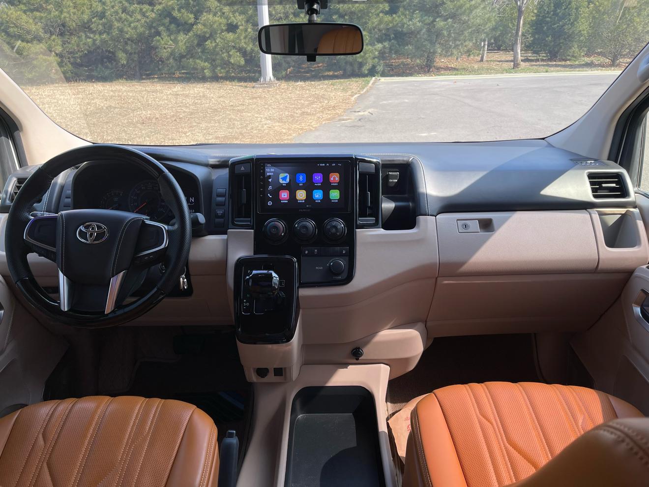 Toyota HiAce 2023 thumb 8