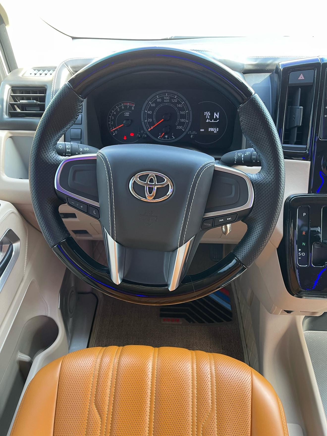 Toyota HiAce 2023 thumb 10