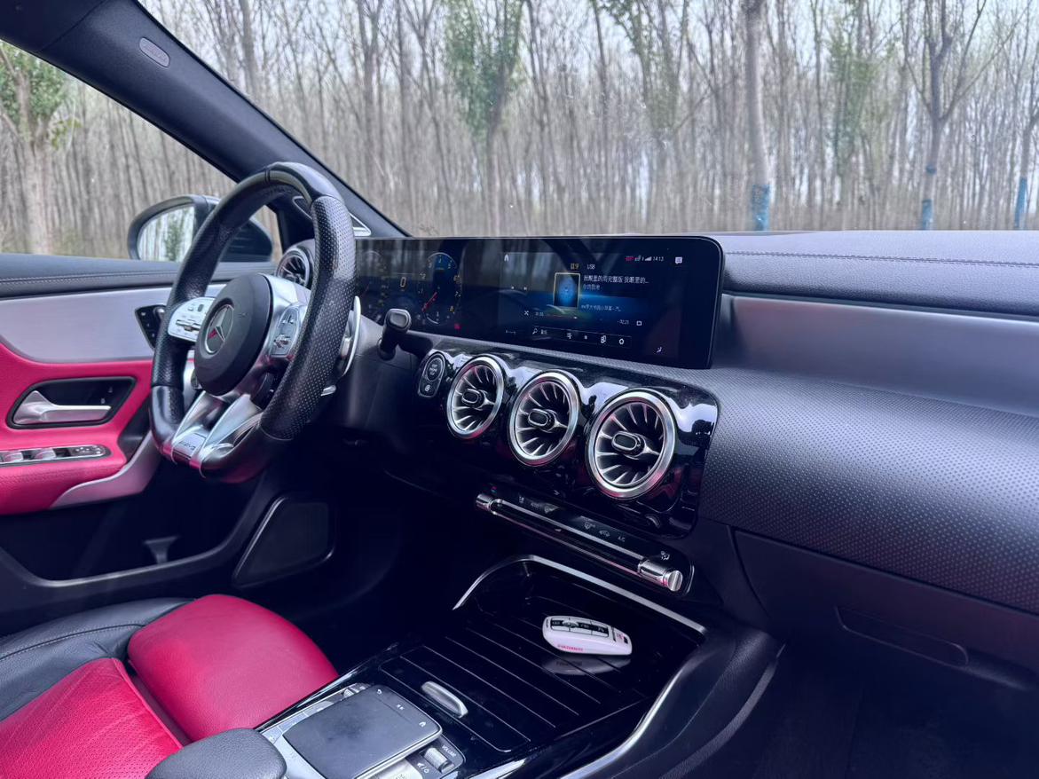 Mercedes-Benz A-Class 2022 thumb 6