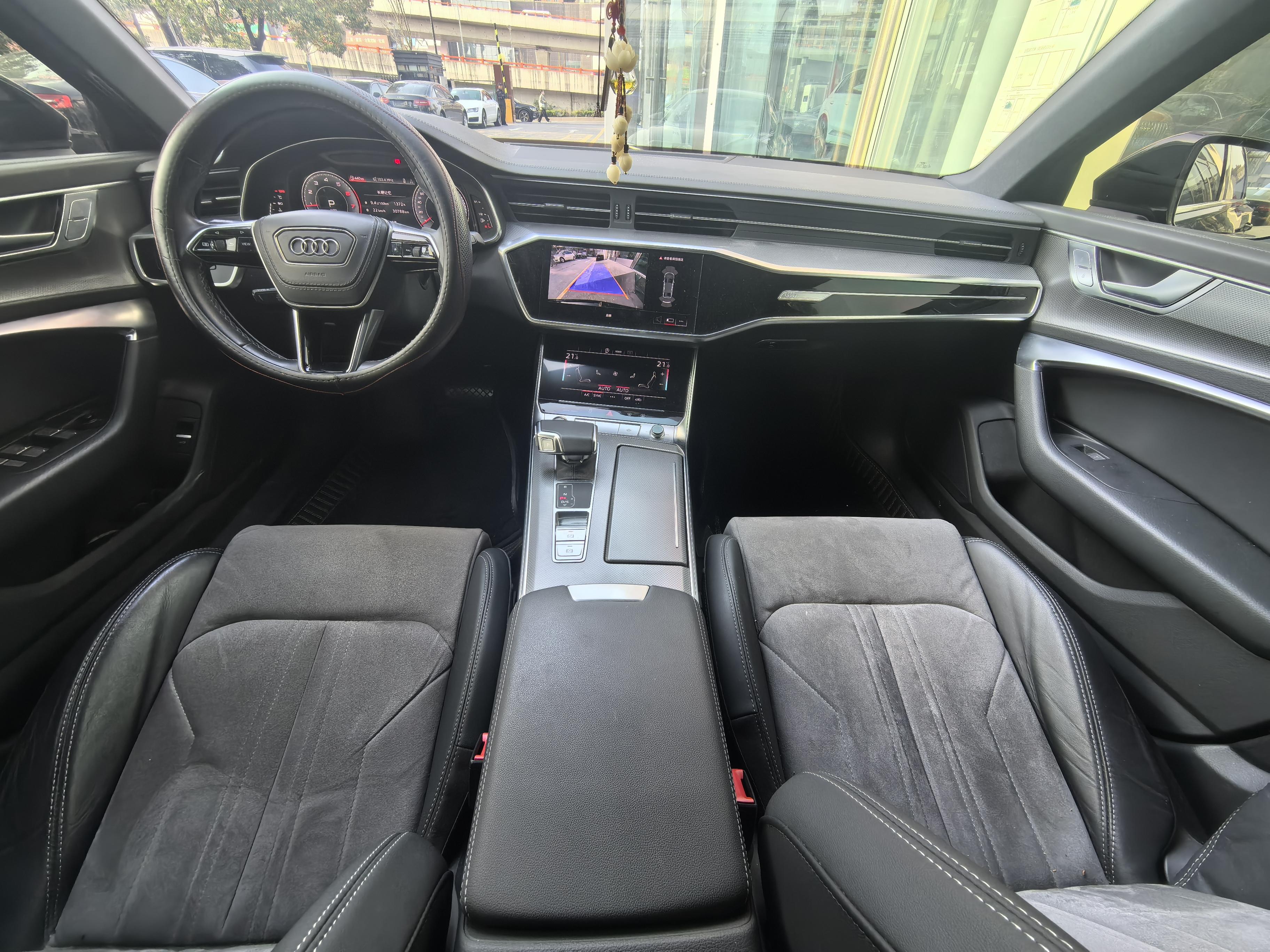Audi A6 2023 thumb 4