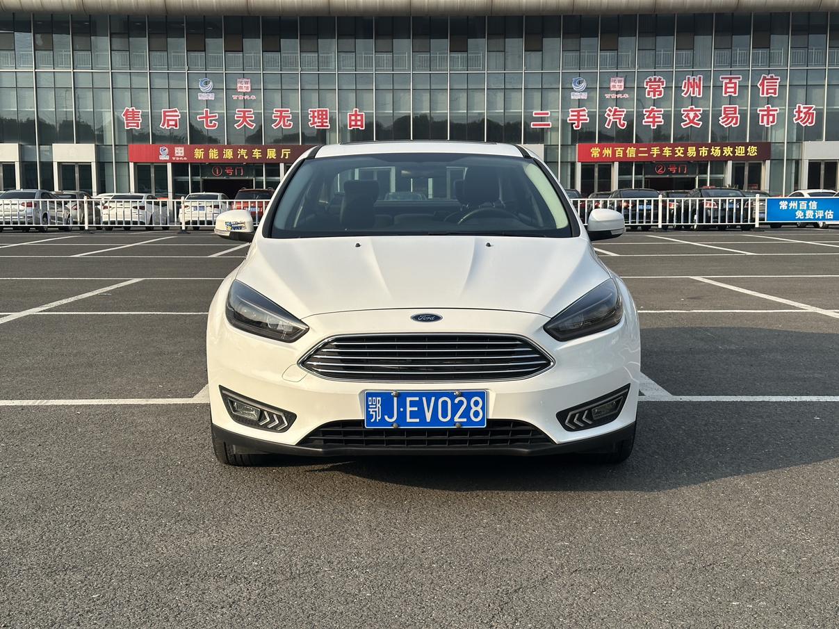 Ford Focus ST 2018 thumb 9