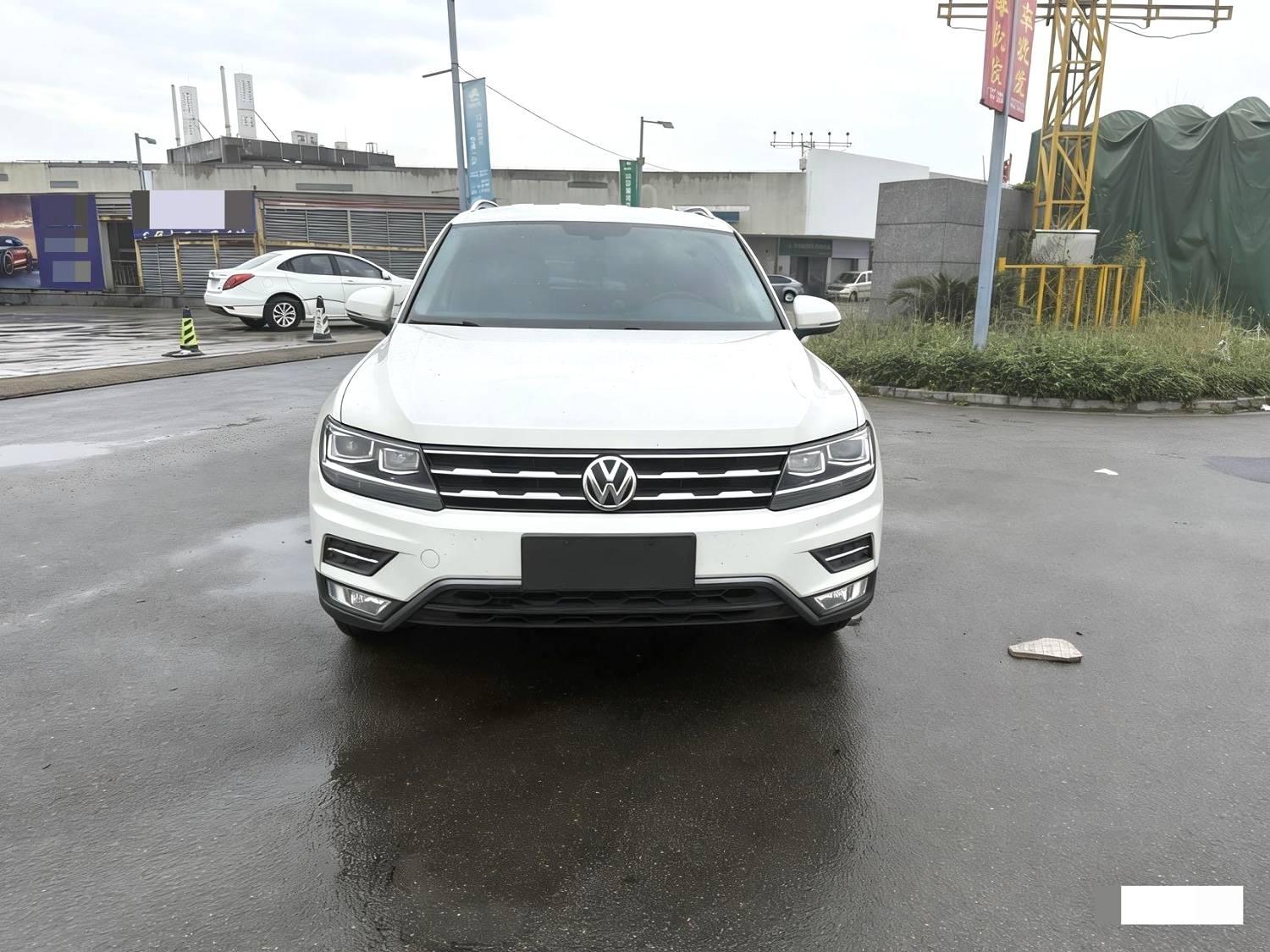 Volkswagen Arteon 2018 thumb 9