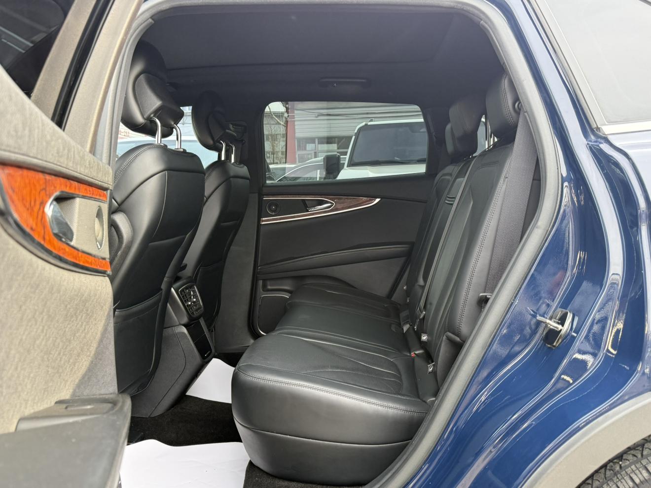 Lincoln Navigator 2019 thumb 9