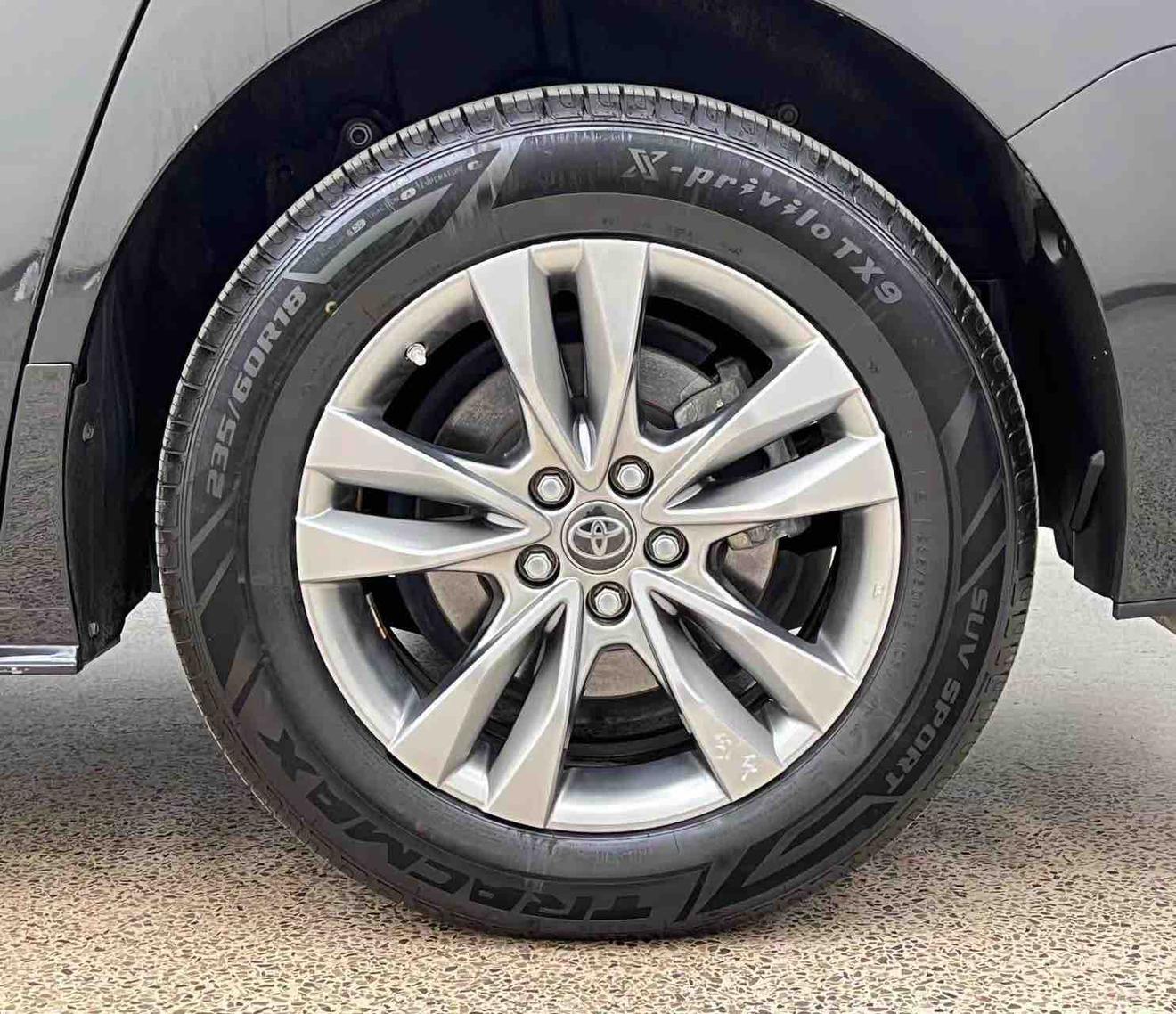 Toyota Sienna 2023 thumb 6