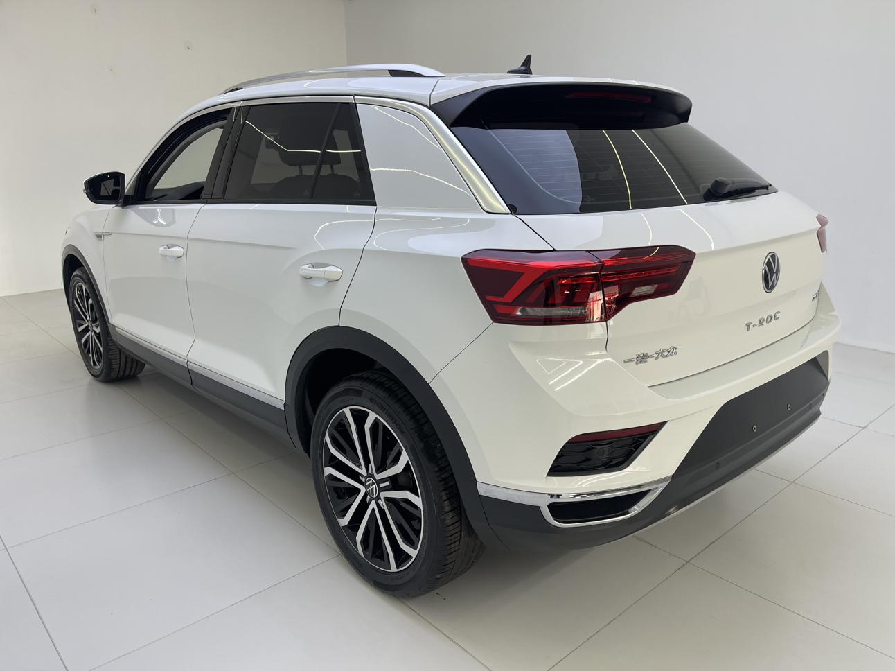 Volkswagen T-Roc 2022 thumb 2
