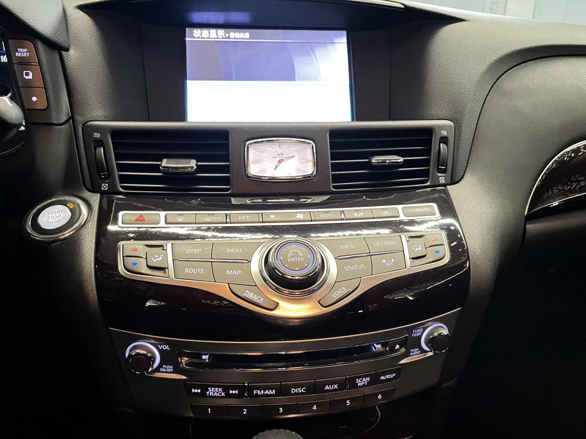 Infiniti M 2012 thumb 9