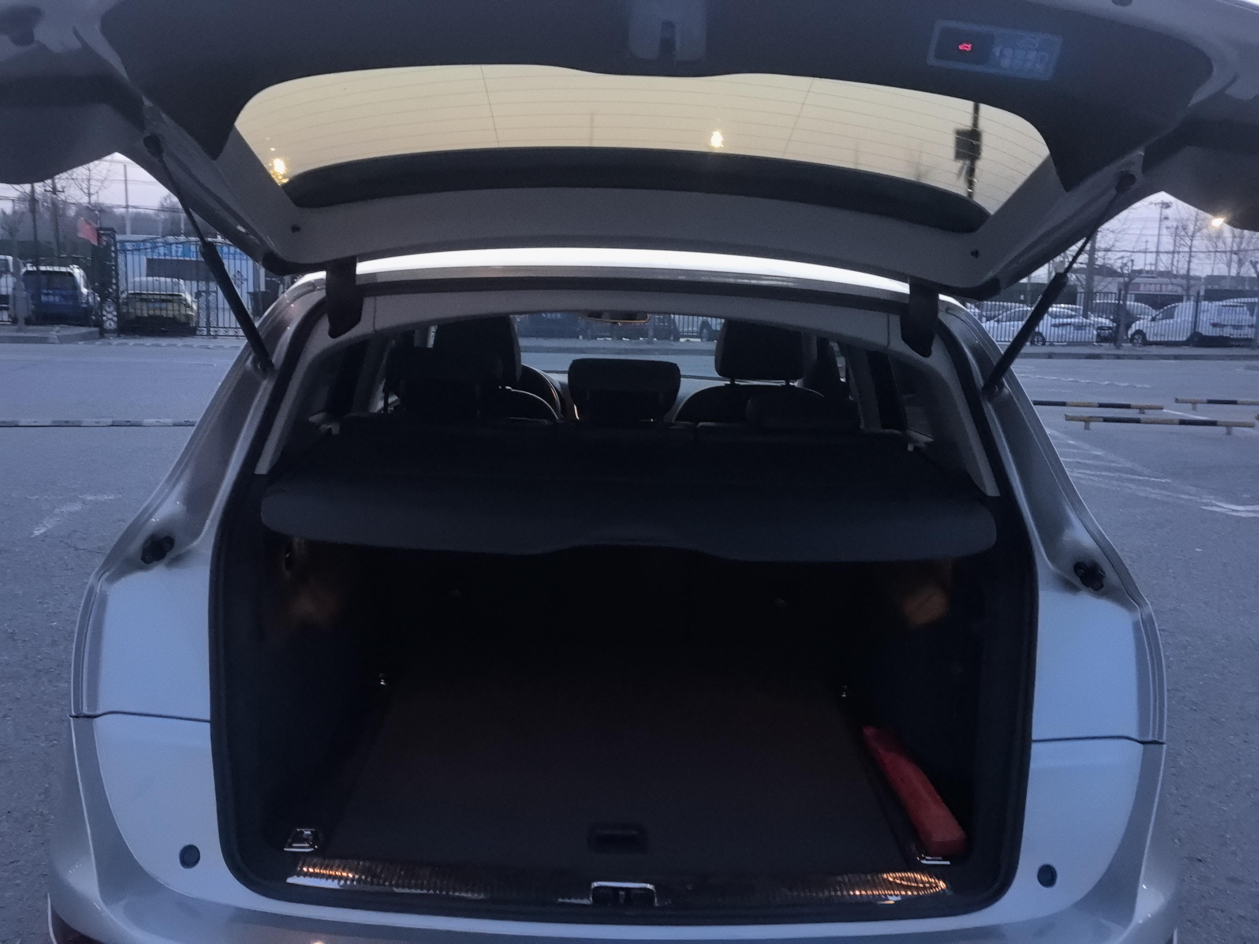 Audi Q5 2017 thumb 11