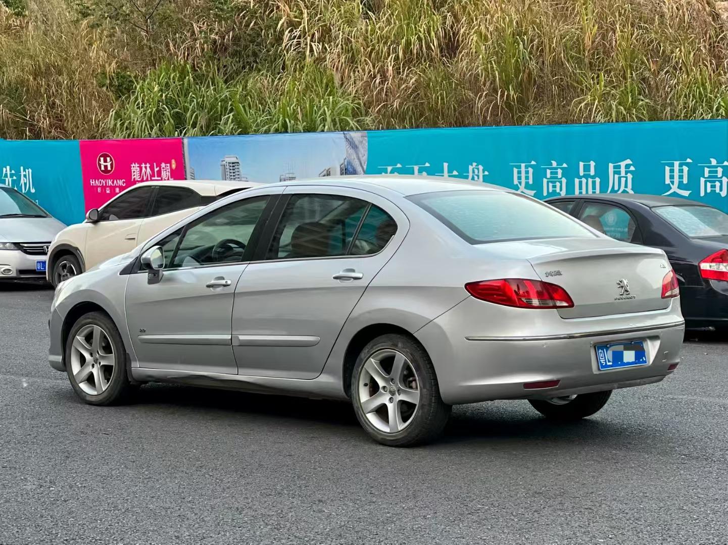 Peugeot 408 2010 thumb 2