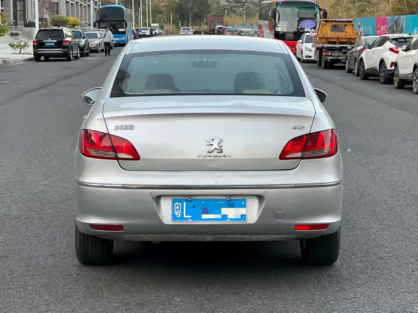 Peugeot 408 2010 thumb 3