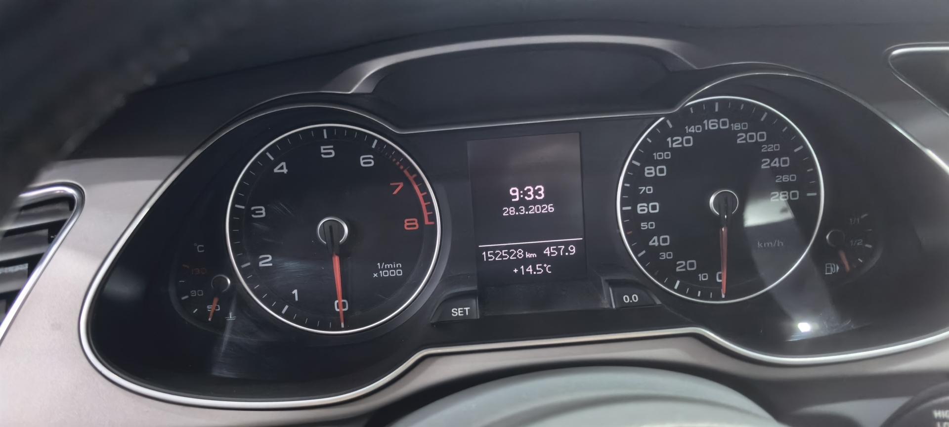 Audi A4 2015 thumb 7