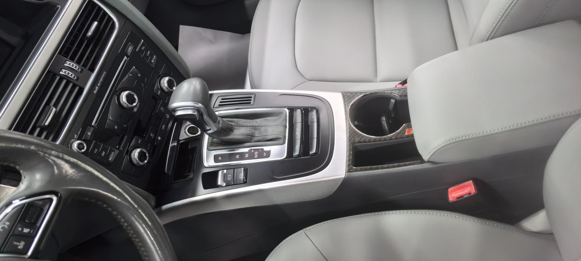Audi A4 2015 thumb 8