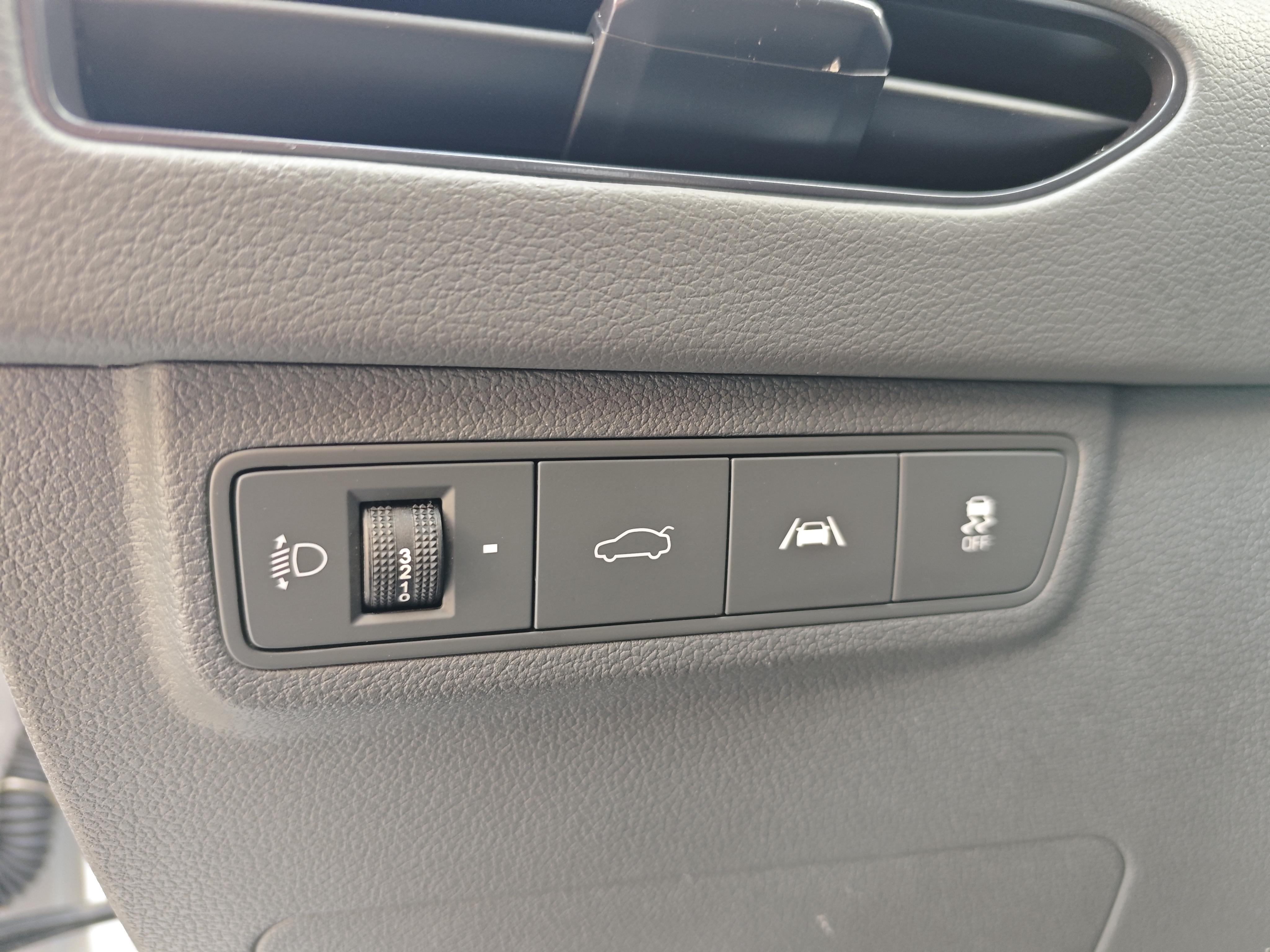Hyundai i30 2022 thumb 12