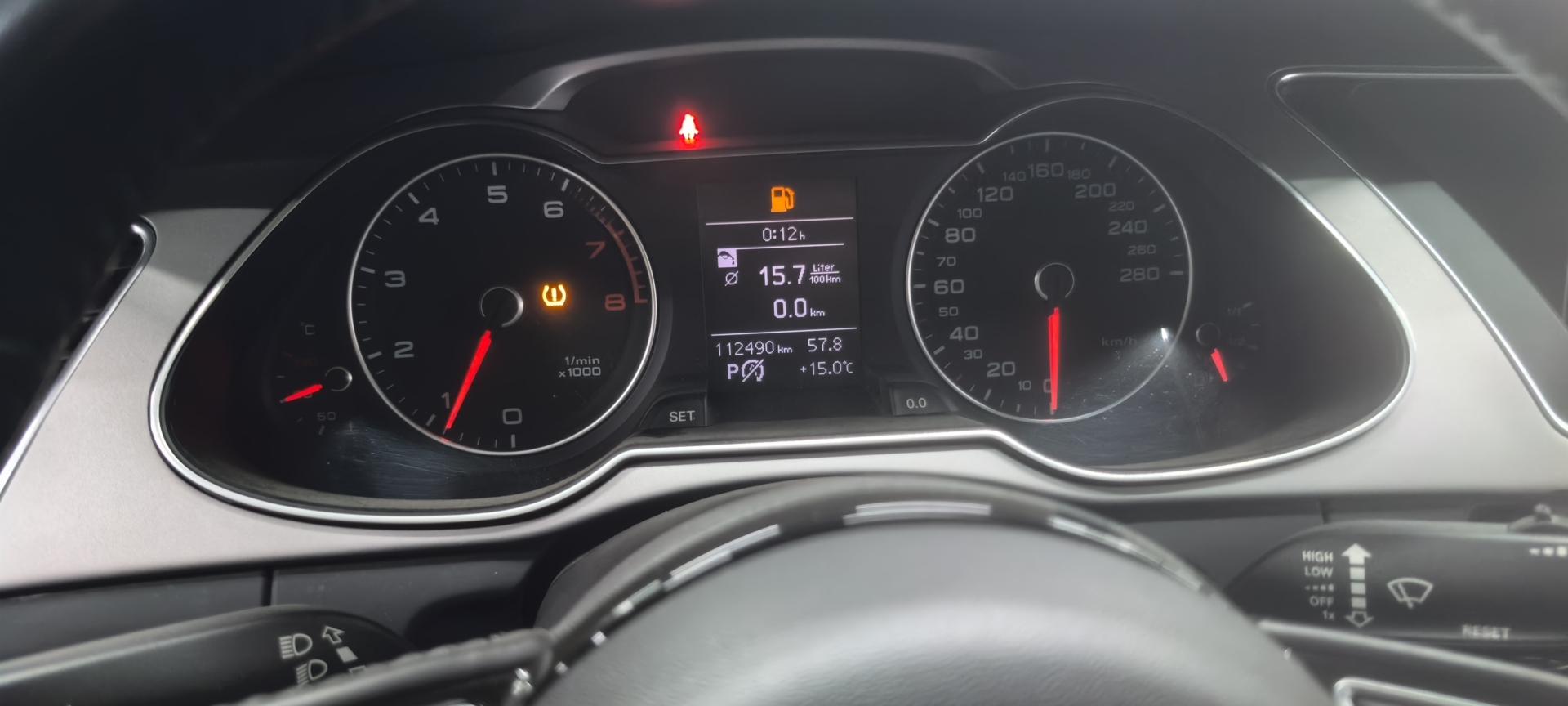 Audi A4 2015 thumb 9