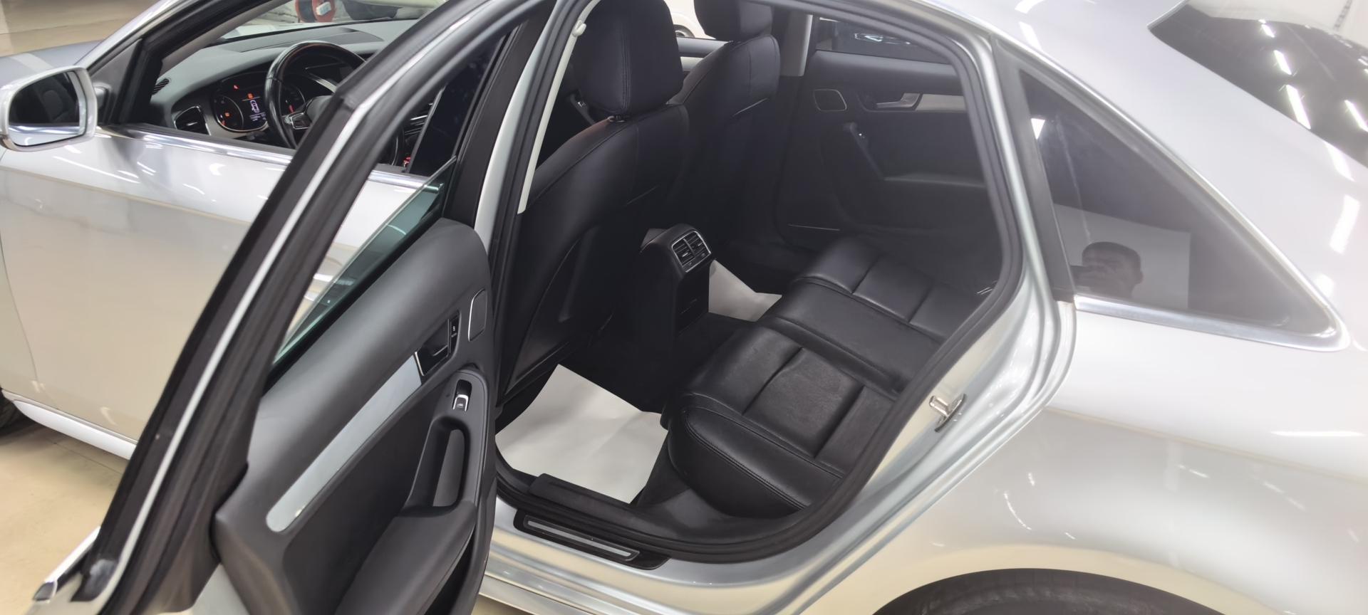 Audi A4 2015 thumb 11