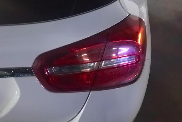Mercedes-Benz GLA 2016 thumb 3
