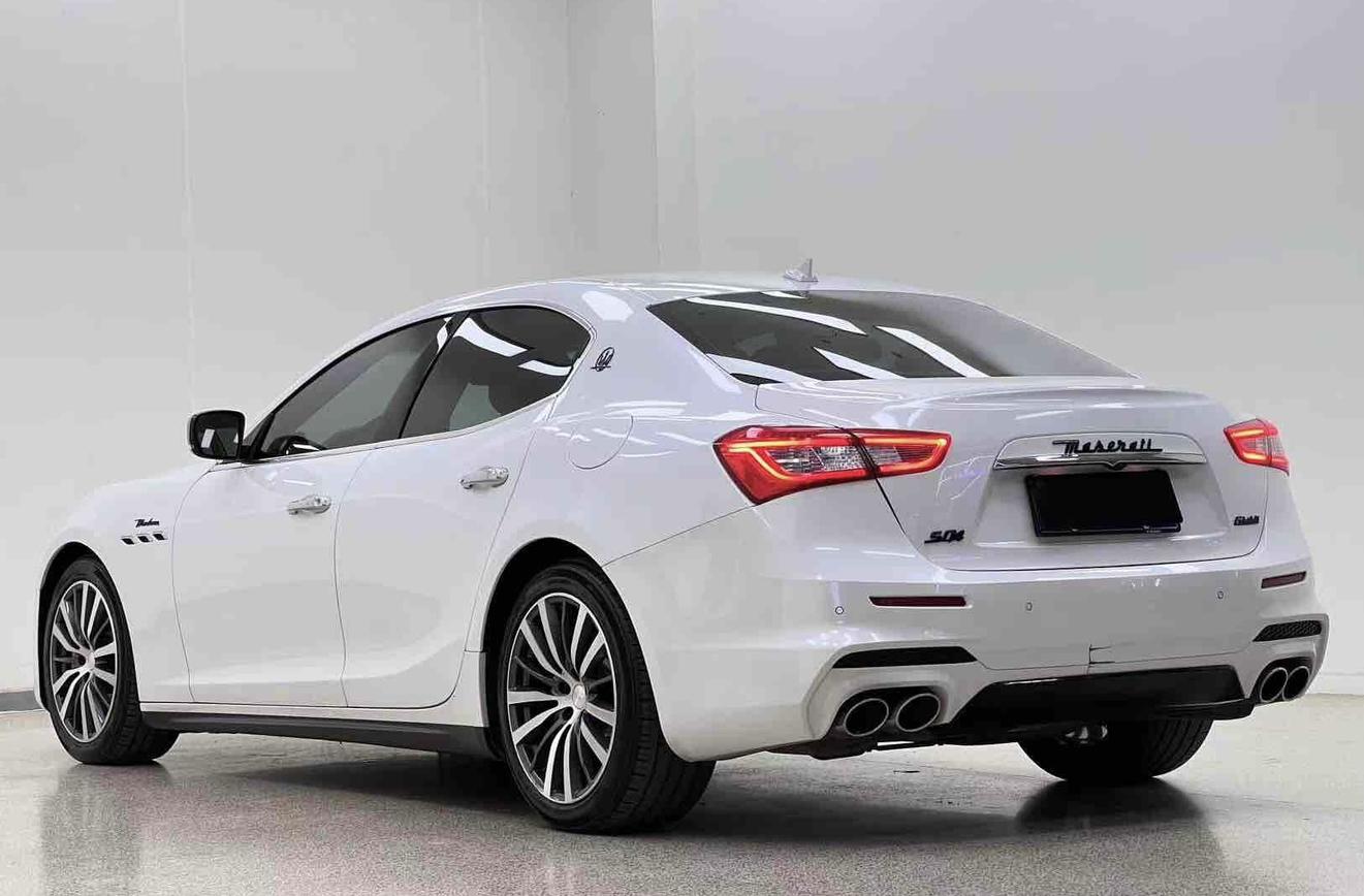 Maserati Ghibli 2014 thumb 3