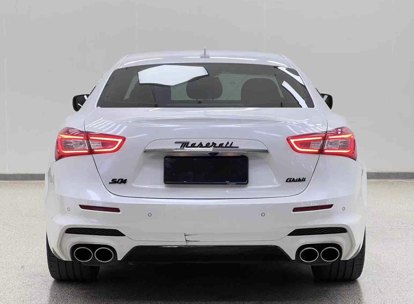 Maserati Ghibli 2014 thumb 4