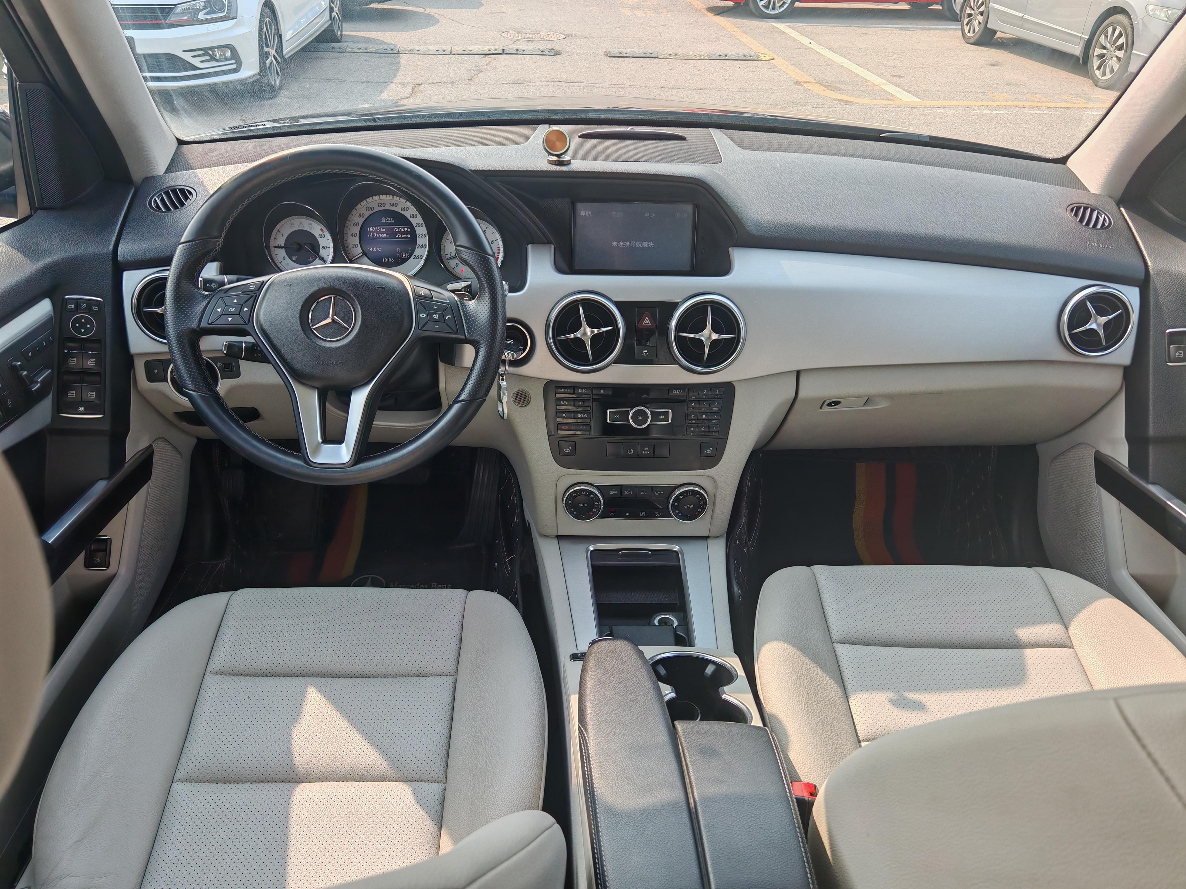 Mercedes-Benz A-Class 2013 thumb 7