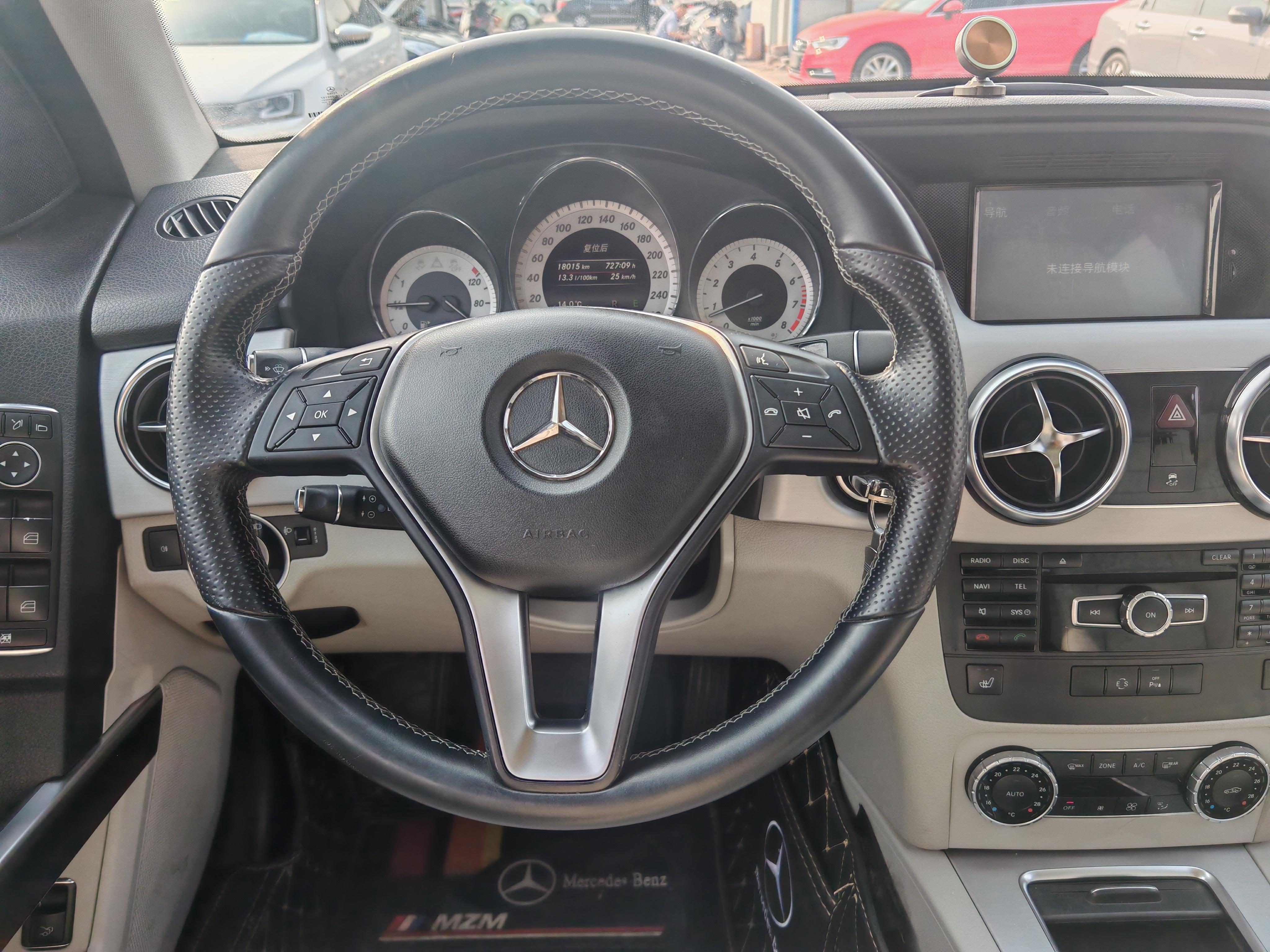 Mercedes-Benz A-Class 2013 thumb 9