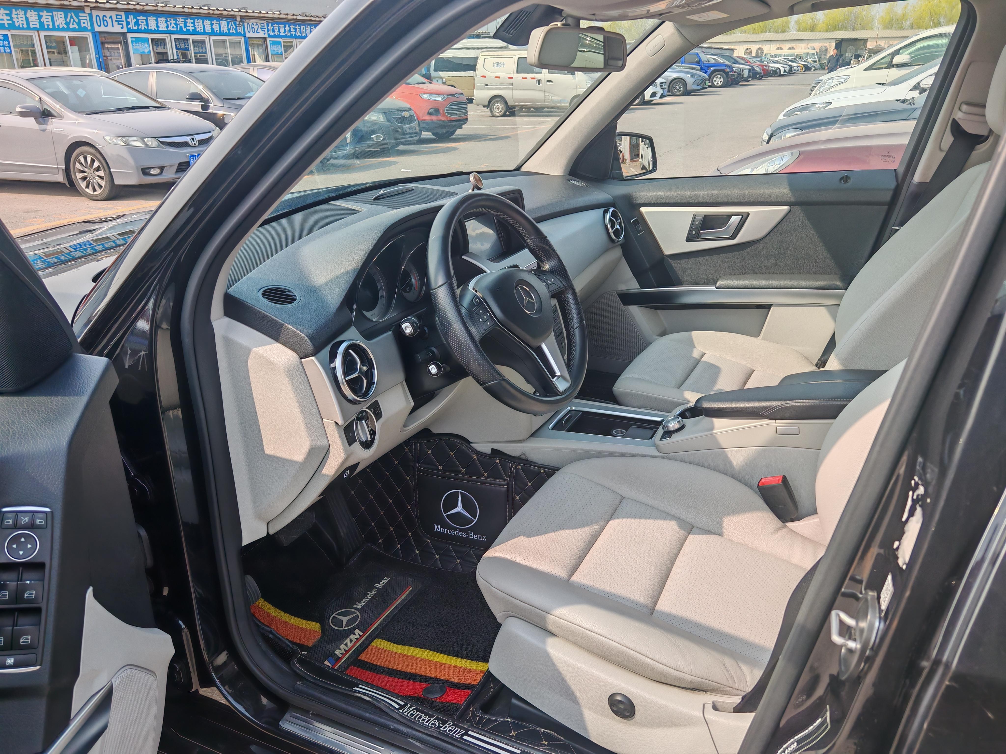 Mercedes-Benz A-Class 2013 thumb 10