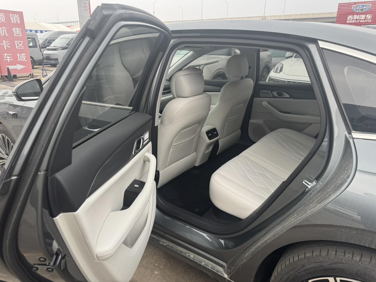 Geely Galaxy A7 PHEV 2025 thumb 7