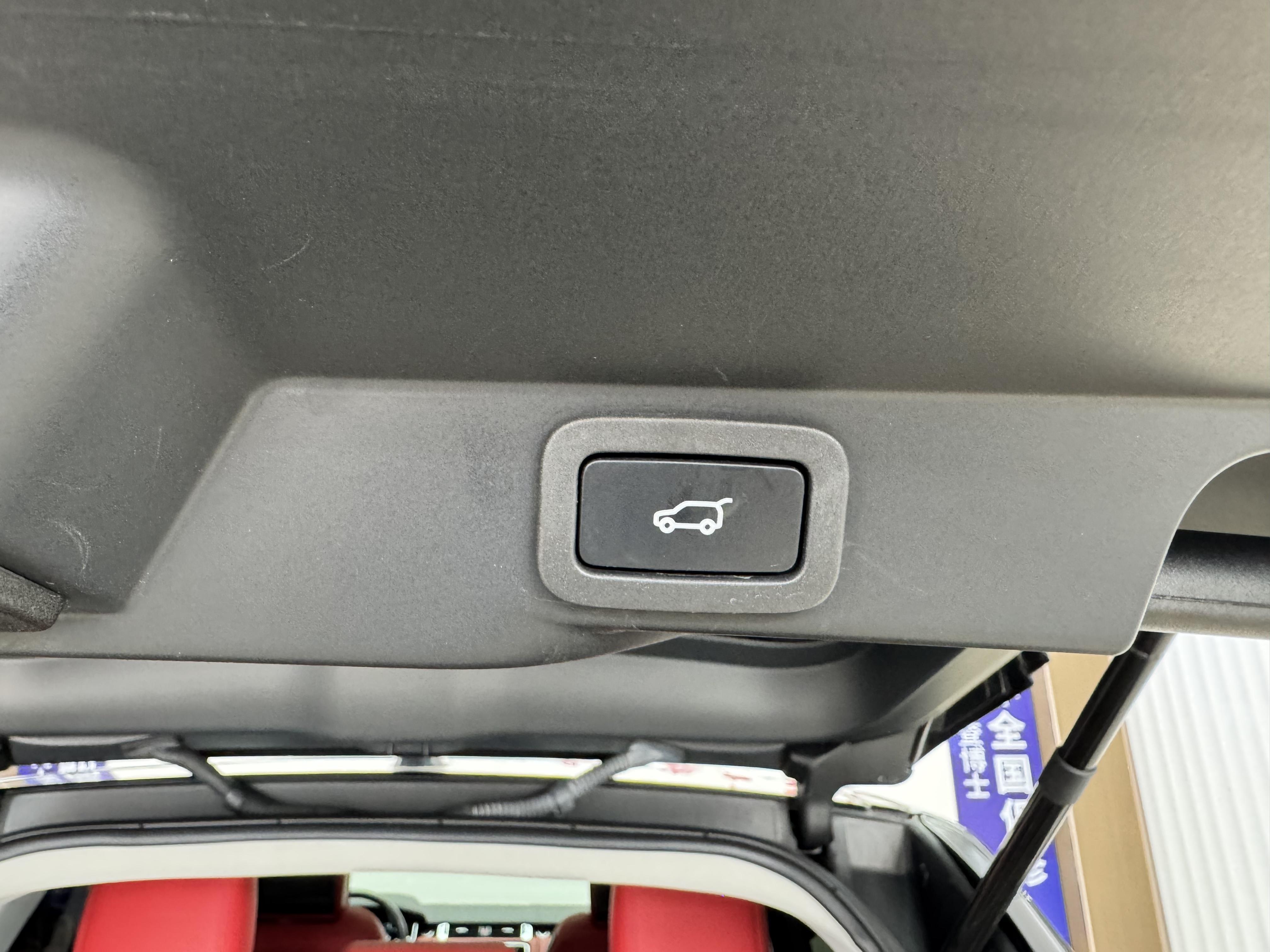 Land Rover Range Rover Sport 2022 thumb 9