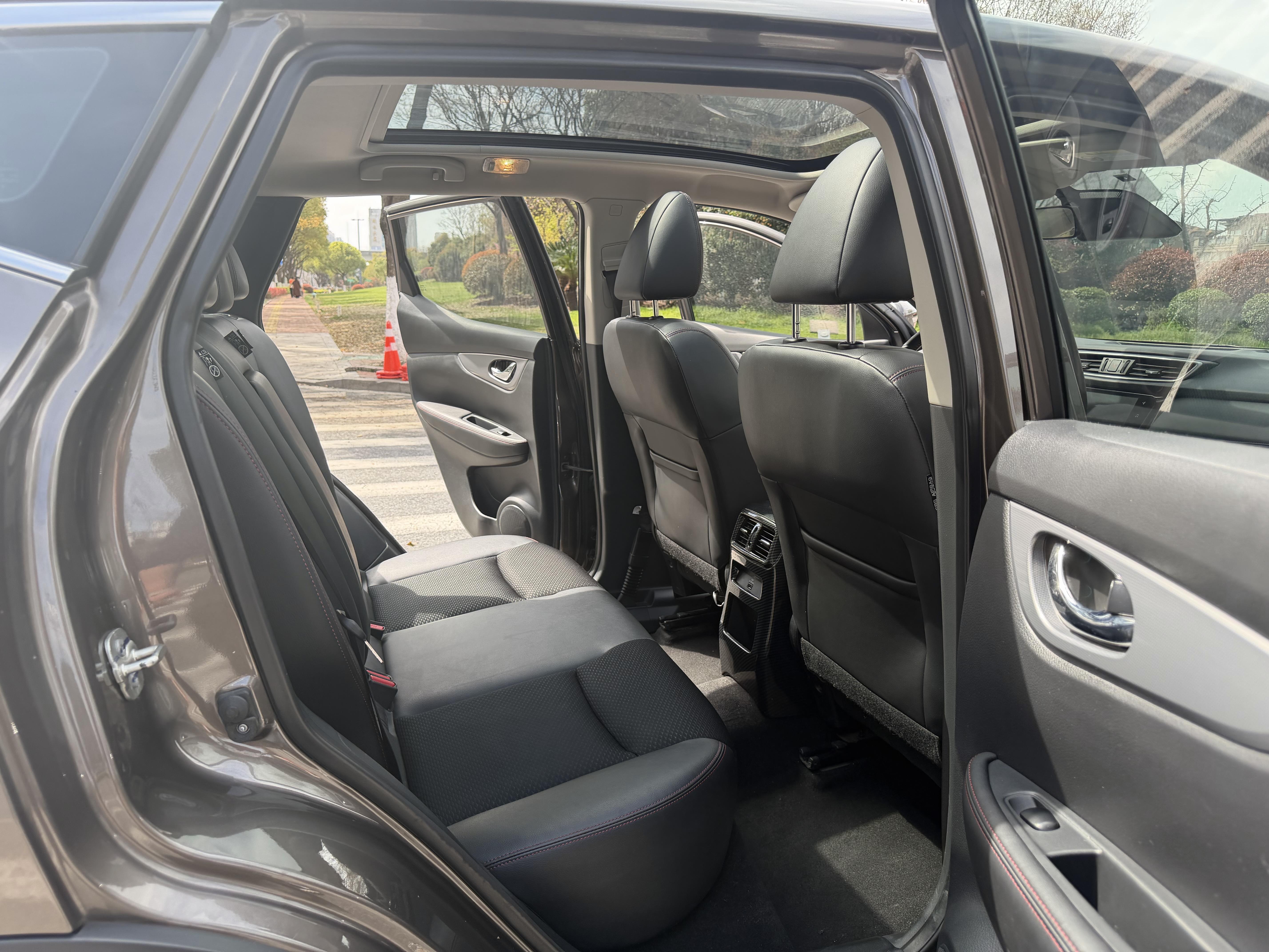 Nissan Qashqai+2 2019 thumb 10