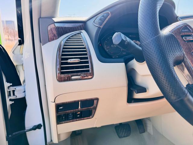 Nissan Patrol 2018 thumb 8