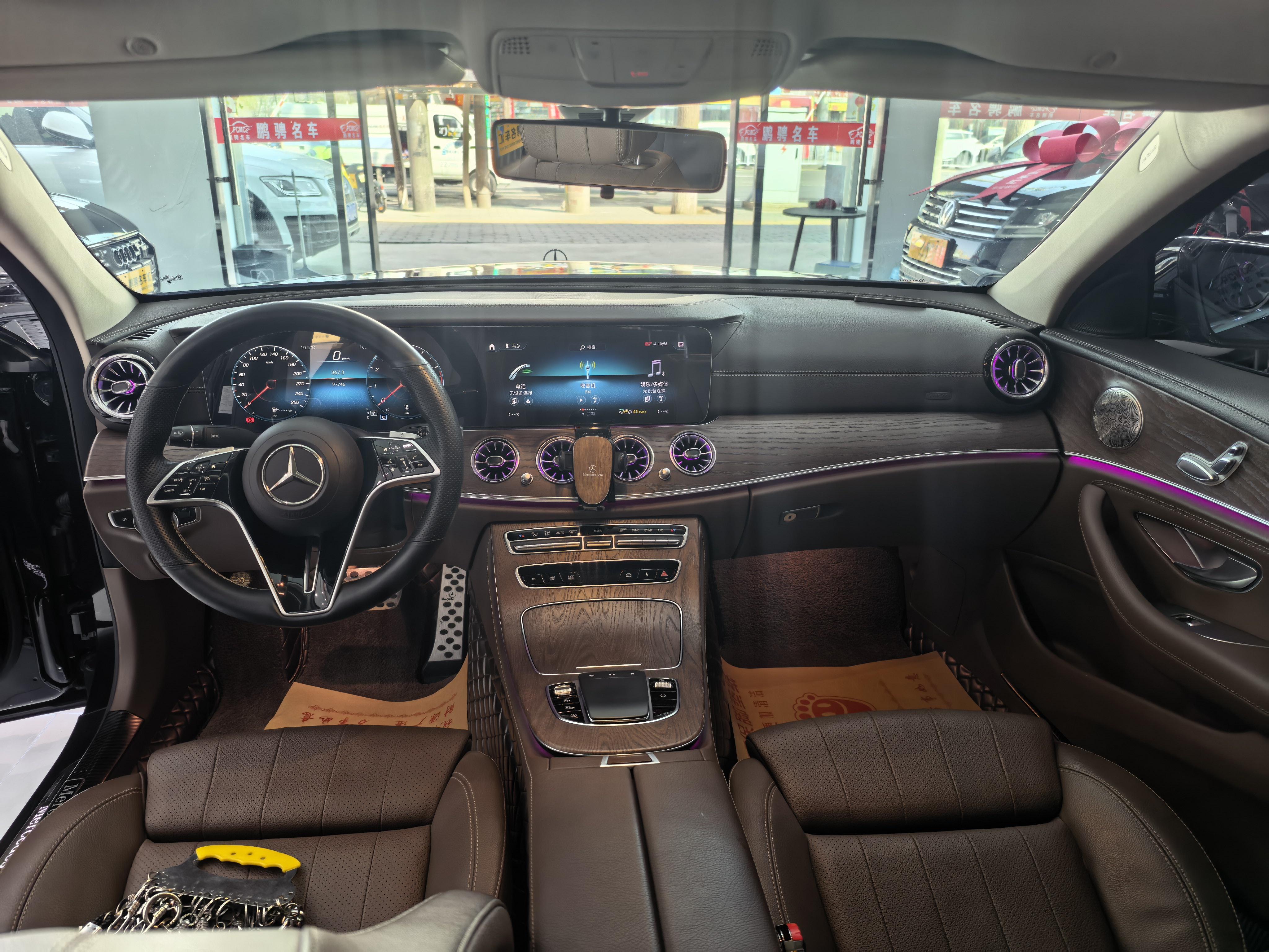 Mercedes-Benz E-Class 2023 thumb 6