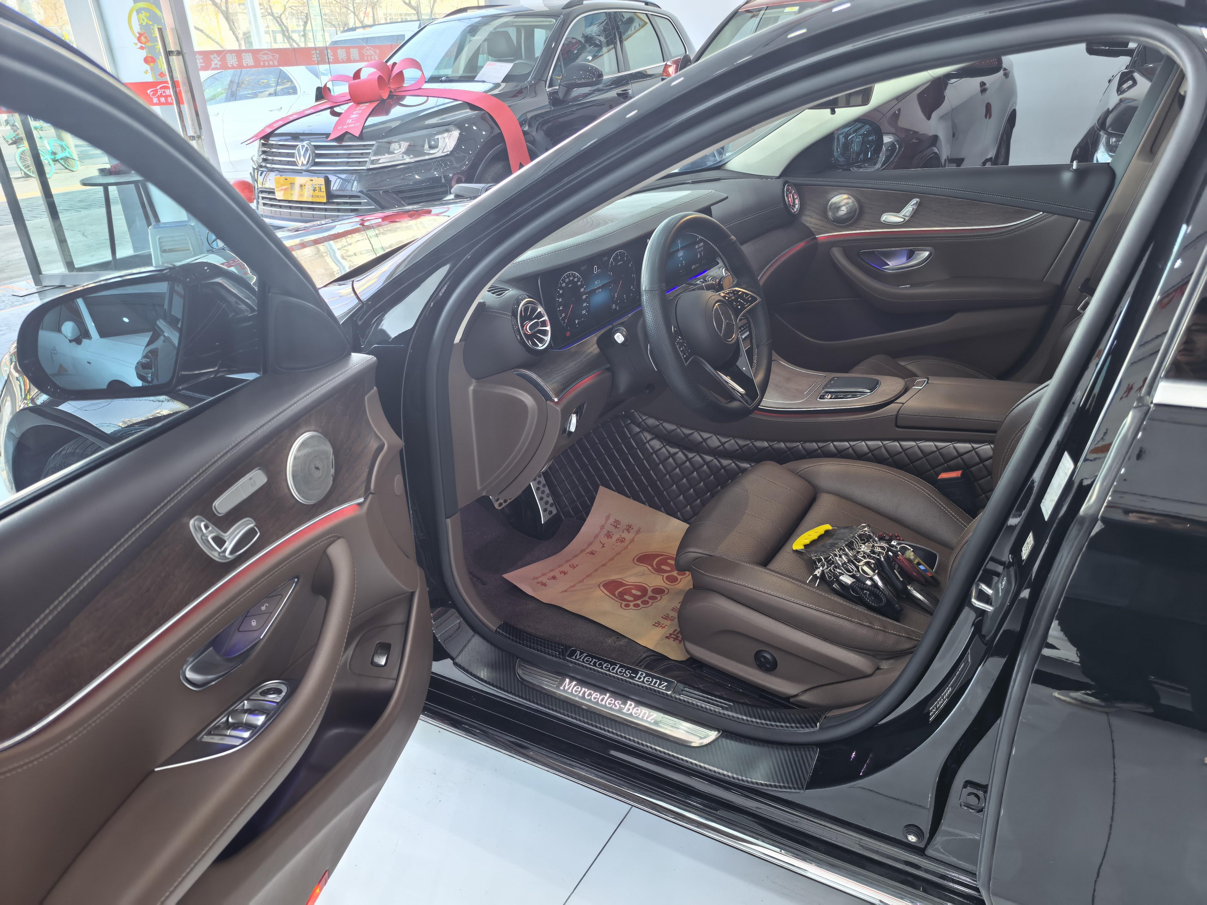 Mercedes-Benz E-Class 2023 thumb 8