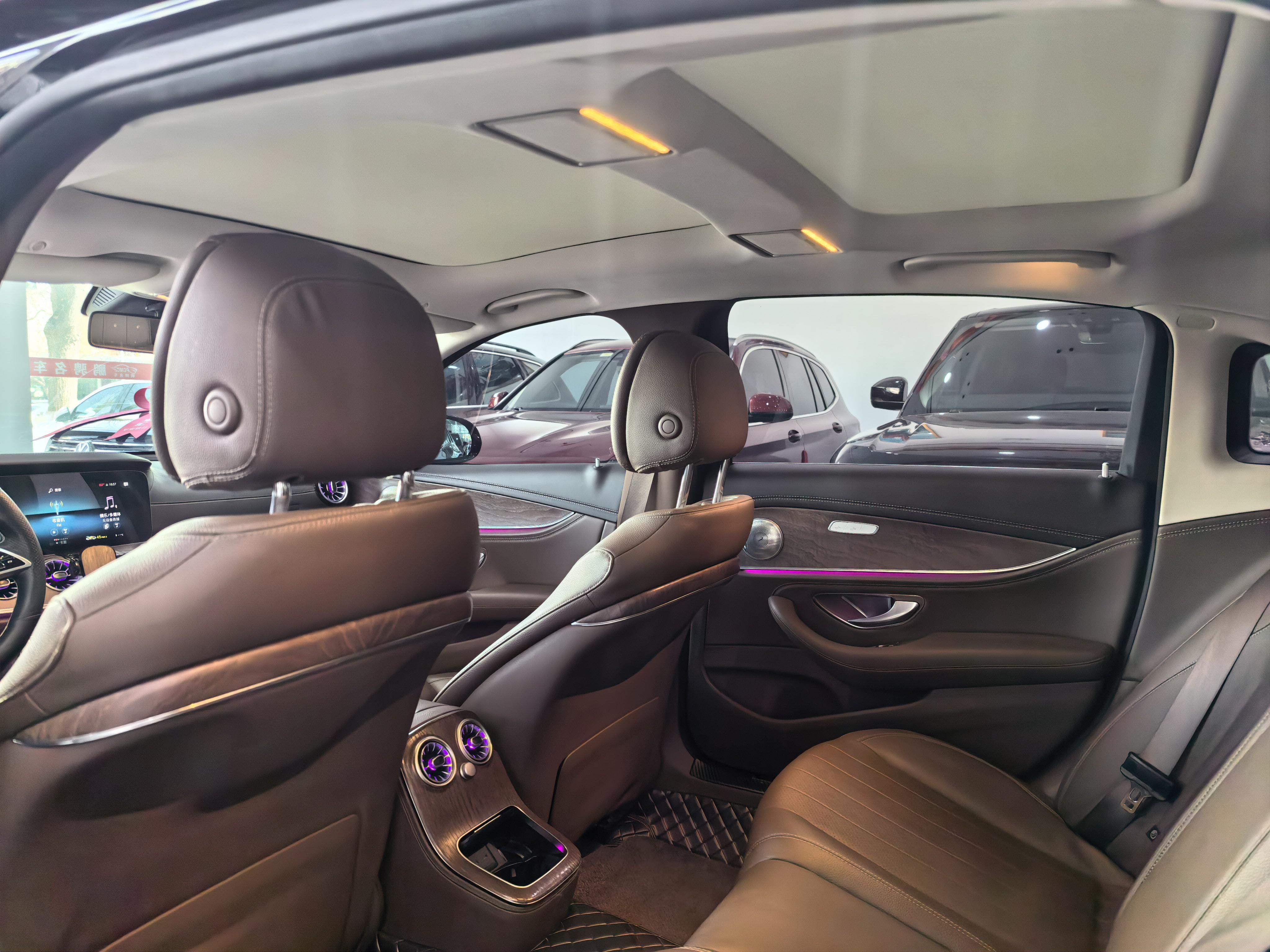 Mercedes-Benz E-Class 2023 thumb 10