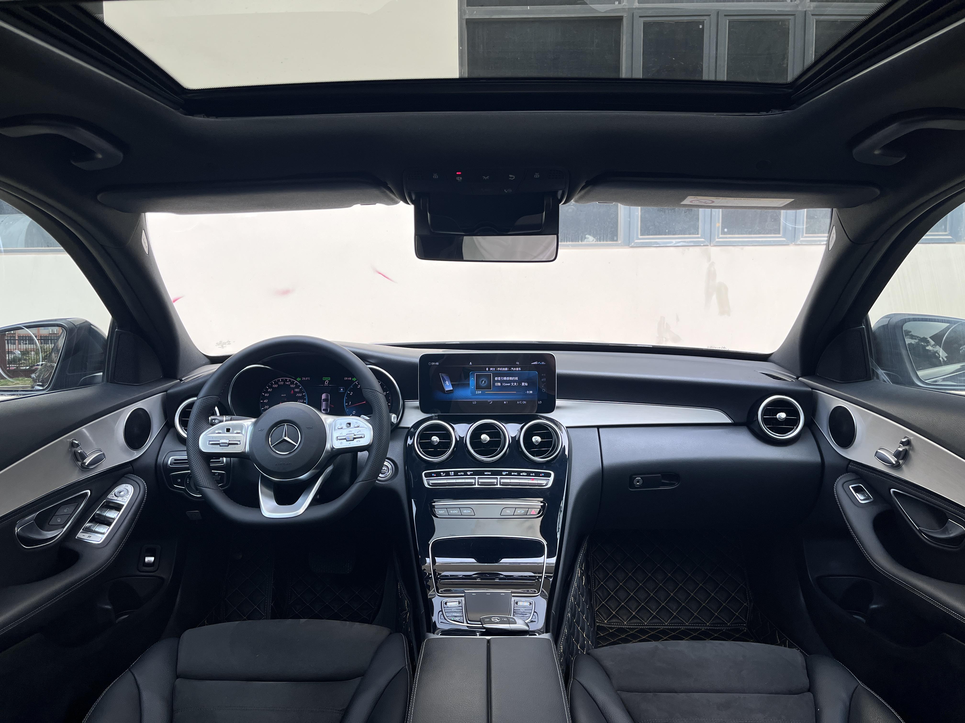 Mercedes-Benz C-Class 2020 thumb 9