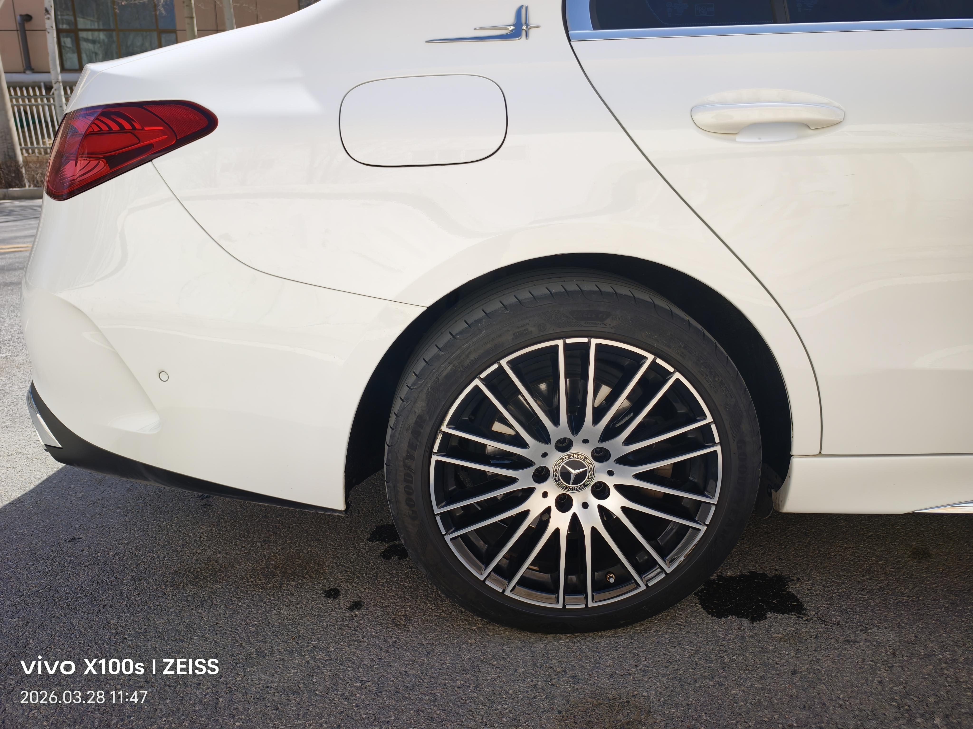 Mercedes-Benz C-Class 2023 thumb 5