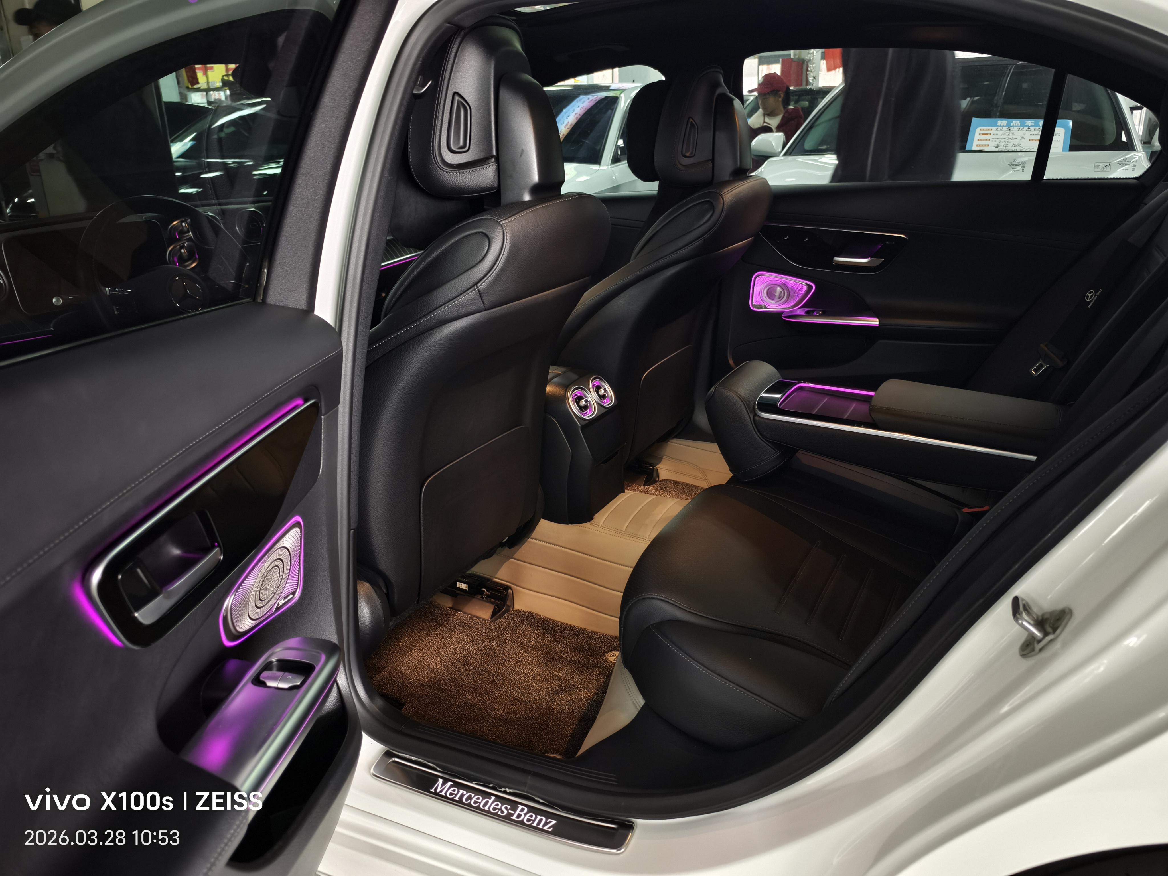 Mercedes-Benz C-Class 2023 thumb 7
