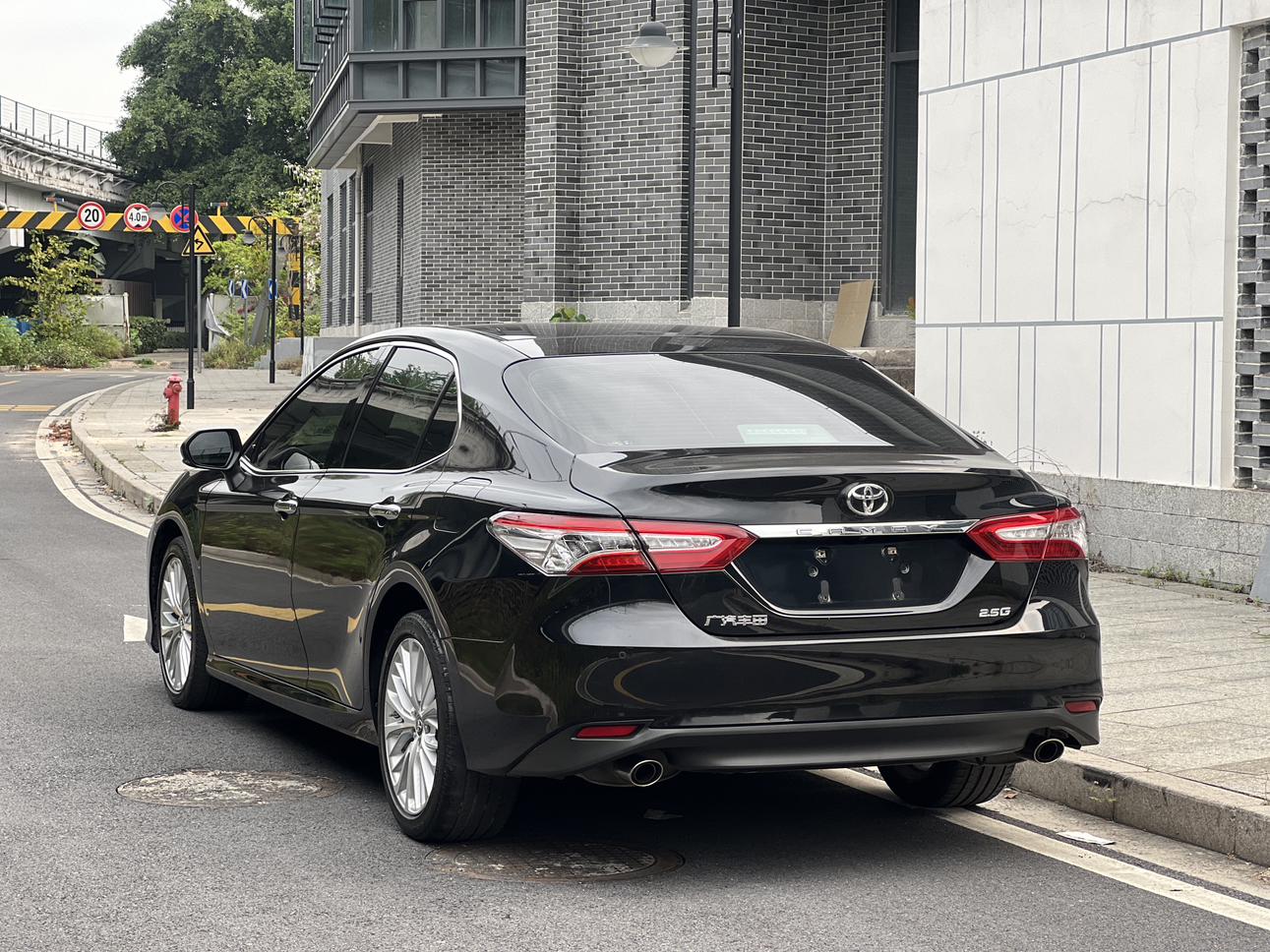 Toyota Camry 2019 thumb 2
