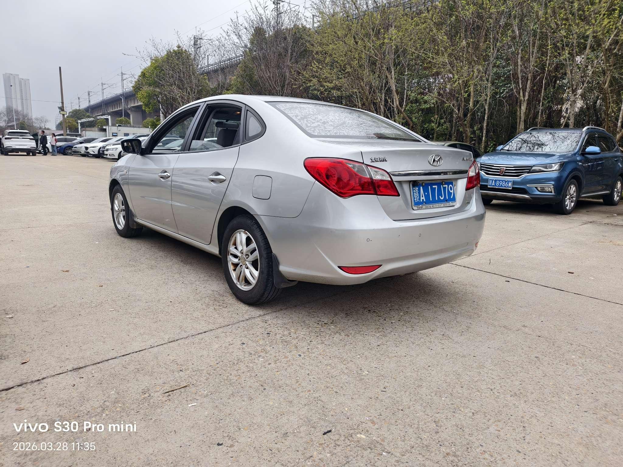 Hyundai ix35 2015 thumb 2