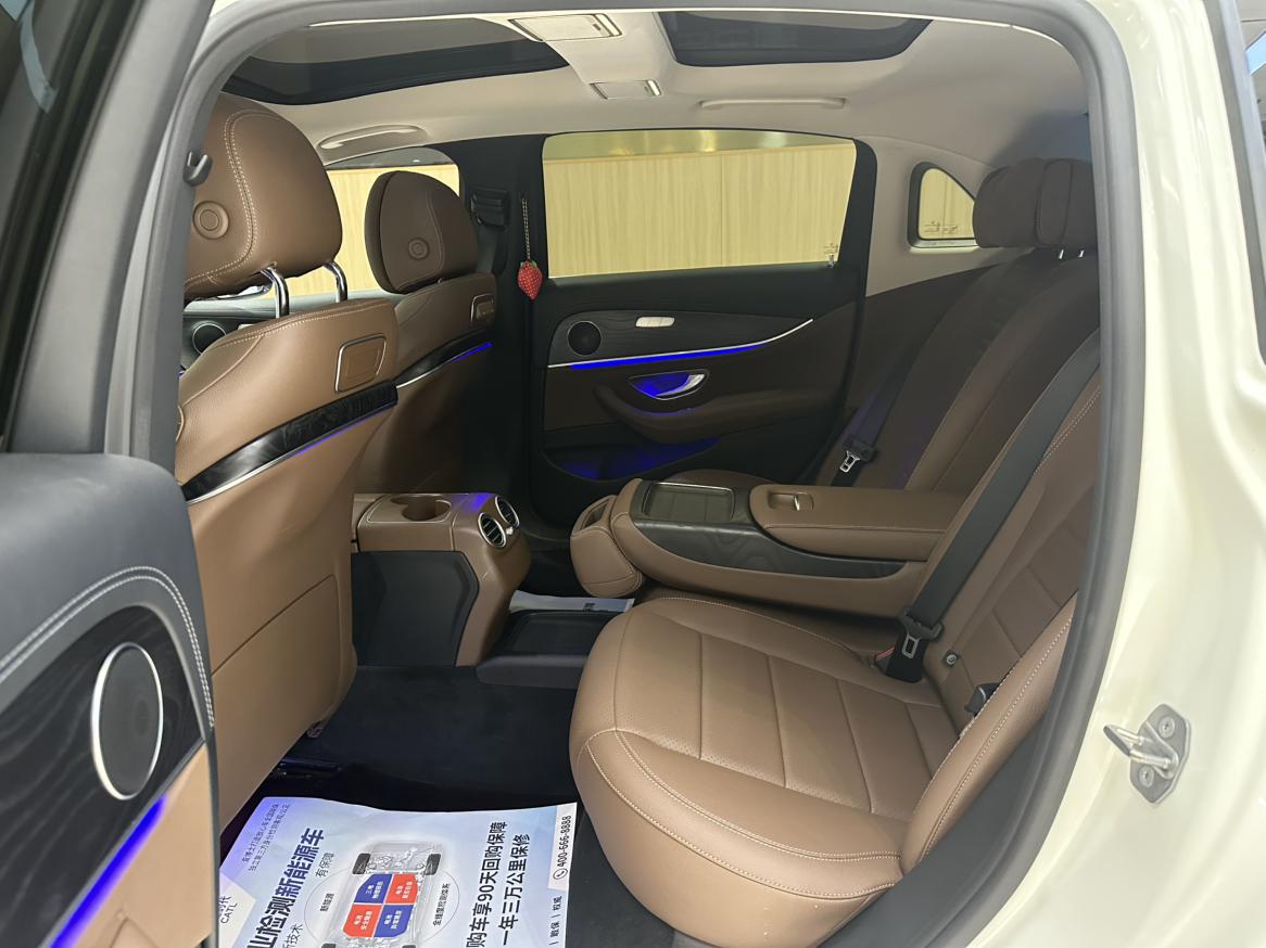 Mercedes-Benz E-Class 2018 thumb 9
