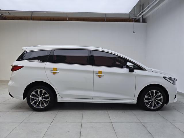 BYD Song 2019 thumb 6