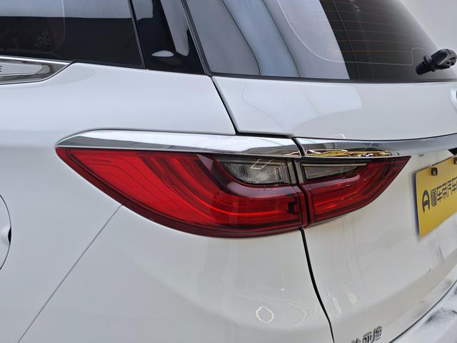 BYD Song 2019 thumb 11